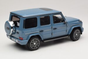 Mercedes G-Class W465 Vintage Blue Norev 1:18 183034 Metal - imagen 2 de 6