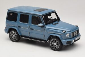 Mercedes G-Class W465 Vintage Blue Norev 1:18 183034 Metal - imagen 4 de 6