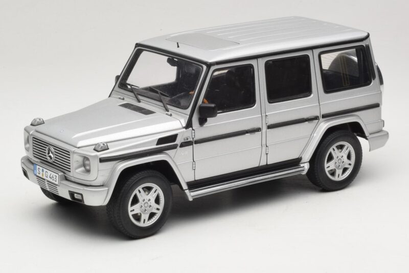 Mercedes G500 W463 LWB Edición Concesionario Plata AUTOart 1:18 B66962142 Metal