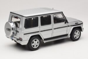 Mercedes G500 W463 LWB Edición Concesionario Plata AUTOart 1:18 B66962142 Metal - imagen 3 de 8