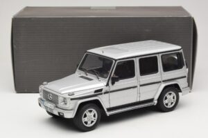 Mercedes G500 W463 LWB Edición Concesionario Plata AUTOart 1:18 B66962142 Metal - imagen 8 de 8