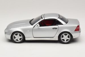 Mercedes SLK230 R170 AMG Roadster Plata UT Models 1:18 26152 Metal - imagen 4 de 8