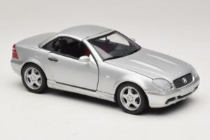 Mercedes SLK230 R170 AMG Roadster Plata UT Models 1:18 26152 Metal - imagen 6 de 8