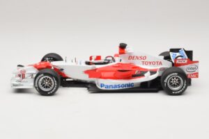 Panasonic Toyota Racing TF106 #11 J. Trulli 2006 Minichamps 1:18 AM59558L Metal - imagen 3 de 7