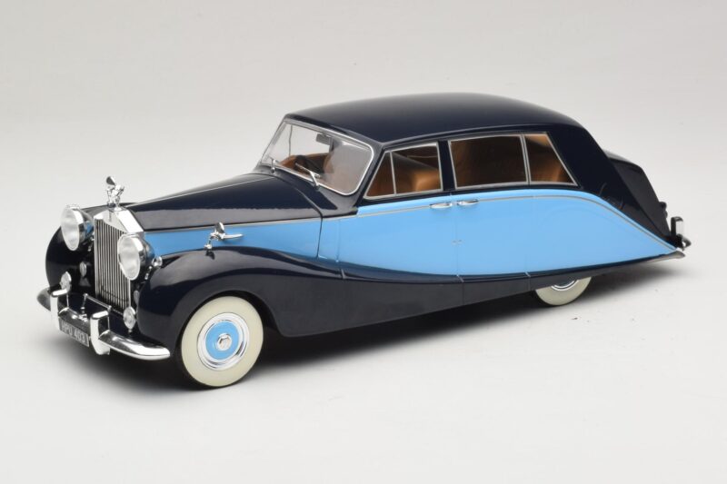 Rolls-Royce Silver Wraith Empress by Hooper Negro & Azul Oscuro MCG 1:18 MCG18051 Metal