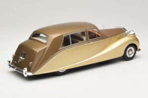 Rolls-Royce Silver Wraith Empress by Hooper Marrón & Dorado MCG 1:18 MCG18000 Metal - imagen 2 de 6