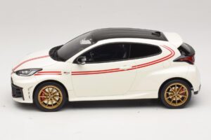 Toyota GR Yaris TGR Italy Edición Limitada Pure White Otto 1:18 OT1183 Resina - imagen 3 de 6
