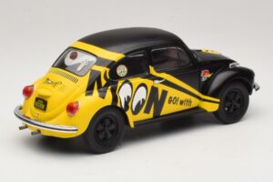 Volkswagen Beetle 1303 Go with Moon Solido 1:18 S1800519 Metal - imagen 3 de 8