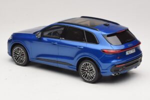 Audi SQ5 FY TFSI Ultra Azul Otto 1:18 OT1281 Resina - imagen 5 de 6