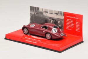 Alfa Romeo 8C 2900B #19 R. Sommer / C. Biondetti 24 Hours of Le Mans Winner 1938 Minichamps 1:43 403120473 Metal - imagen 3 de 4