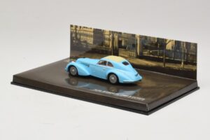 Alfa Romeo 8C 2900B Lungo Azul Claro Minichamps 1:43 436120420 Metal - imagen 3 de 5