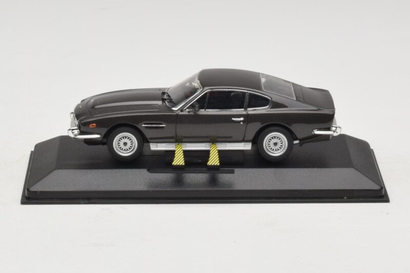 Aston Martin DBS On Her Majesty's Secret Service Con Esquís Minichamps 1:43 436137600-P1 Metal