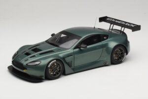 Aston Martin V12 Vantage GT3 Verde AUTOart 1:18 81306 Metal