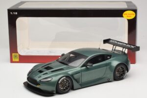 Aston Martin V12 Vantage GT3 Verde AUTOart 1:18 81306 Metal - imagen 6 de 6