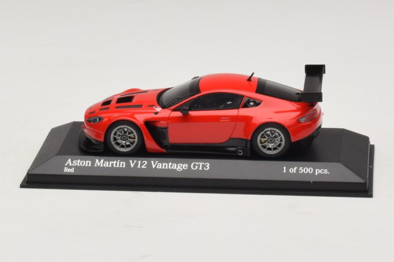 Aston Martin V12 Vantage GT3 Rojo Minichamps 1:43 Aston Martin V12 Vantage GT3 Rojo Minichamps 1:43 4371121392 Metal