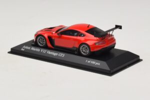 Aston Martin V12 Vantage GT3 Rojo Minichamps 1:43 4371121392 Metal - imagen 3 de 4