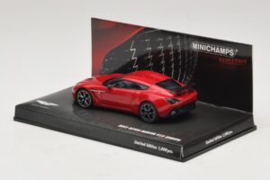 Aston Martin V12 Zagato Rojo Minichamps 1:43 437137220 Metal - imagen 3 de 5