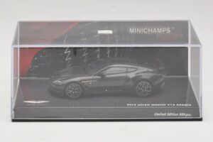 Aston Martin V12 Zagato Scintilla Silver Minichamps 1:43 437137221 Metal - imagen 4 de 5