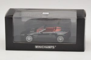 Aston Martin V8 Vantage Roadster Negro Metalizado Minichamps 1:43 400137431 Metal - imagen 4 de 4