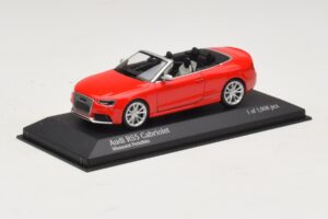 Audi RS5 B8 Descapotable Rojo Minichamps 1:43 410011230 Metal - imagen 2 de 4