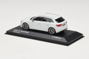 Audi S3 8V Sportback Blanco Minichamps 1:43 437013010 Metal - imagen 3 de 4
