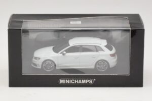 Audi S3 8V Sportback Blanco Minichamps 1:43 437013010 Metal - imagen 4 de 4