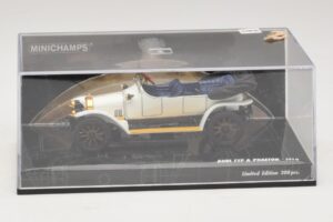 Audi Typ A Phaeton Blanco Azul Minichamps 1:43 437019032 Metal - imagen 4 de 5