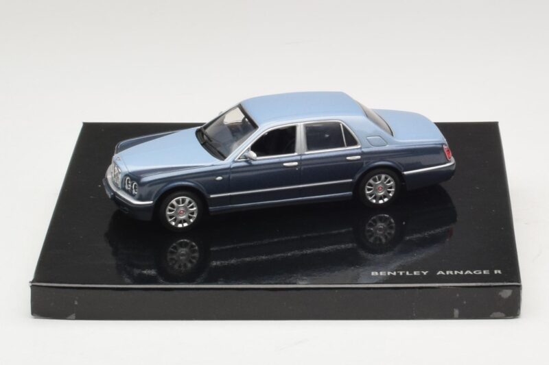 Bentley Arnage R Fountain Meteor Minichamps 1:43 Bentley Arnage R Fountain Meteor Minichamps 1:43 BL385 Metal