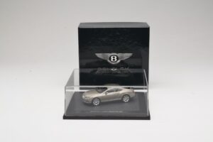 Bentley Continental GT Light Bronze Metallic Minichamps 1:43 BL834 Metal - imagen 4 de 4