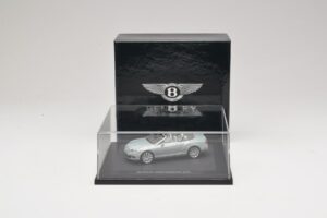 Bentley Continental GTC Light Grey Metallic Minichamps 1:43 BL907 Metal - imagen 4 de 4