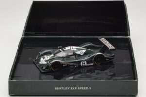 Bentley EXP Speed 8 LMP900 #8 A. Wallace / B. Leitzinger 24 Hours of Le Mans 2002 Minichamps 1:43 403021308 Metal - imagen 4 de 4