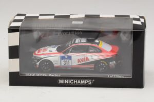 BMW M235i Team Mathol Racing #311 Scherfeld / Duve 24 Hours of Nurburgring 2015 Minichamps 1:43 437152511 Metal - imagen 4 de 4