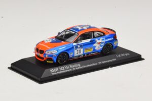 BMW M235i Team Medienkraftwerk #311 Di Martino / Olivo 24 Hours of Nurburgring 2014 Minichamps 1:43 437142411 Metal - imagen 2 de 4