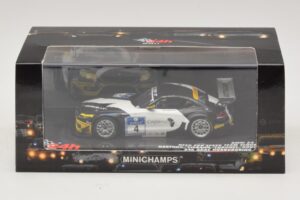 BMW Z4 GT3 Need for Speed Team #4 Hartung / Viebahn 24 Hours of Nürburgring 2011 Minichamps 1:43 437112904 Metal - imagen 5 de 5