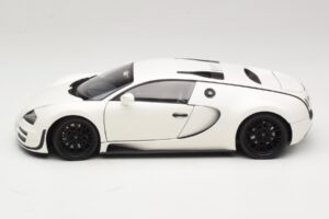 Bugatti Veyron Super Sport Blanco Minichamps 1:18 100110844 Metal - imagen 4 de 8