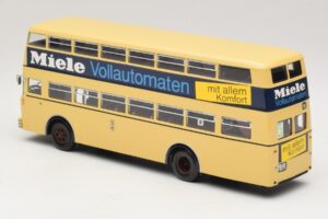 Bussing D2U Heckturen Miele Minichamps 1:43 439071086 Metal - imagen 5 de 6