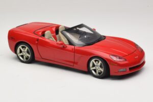 Chevrolet Corvette C6 Descapotable Rojo AUTOart 1:18 71221 Metal - imagen 6 de 8