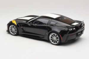 Chevrolet Corvette C7 Grand Sport Negro con Rayas Blancas AUTOart 1:18 71273 Compuesto - imagen 7 de 8