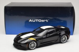 Chevrolet Corvette C7 Grand Sport Negro con Rayas Blancas AUTOart 1:18 71273 Compuesto - imagen 8 de 8