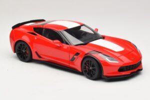 Chevrolet Corvette C7 Grand Sport Rojo con Rayas Blancas AUTOart 1:18 71274 Compuesto - imagen 6 de 8