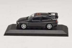 Ford Escort RS Cosworth Negro Metalizado Minichamps 1:43 430082106 Metal