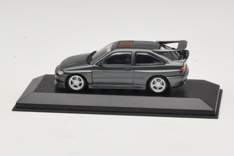 Ford Escort RS Cosworth Verde Oscuro Metalizado Minichamps 1:43 430086300 Metal