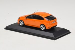 Ford Focus ST Mk2 Electric Orange Minichamps 1:43 400087302 Metal - imagen 3 de 4