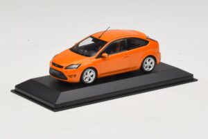 Ford Focus ST Mk2 Electric Orange Caja de Repuesto Minichamps 1:43 400087302-R1 Metal - imagen 2 de 4