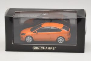 Ford Focus ST Mk2 Electric Orange Caja de Repuesto Minichamps 1:43 400087302-R1 Metal - imagen 4 de 4