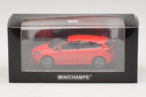 Ford Focus ST Mk3 Rojo Minichamps 1:43 410081001 Metal - imagen 4 de 4