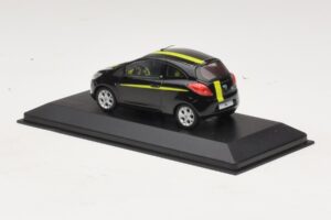 Ford Ka Mk2 Negro Amarillo Minichamps 1:43 400088200 Metal - imagen 4 de 5