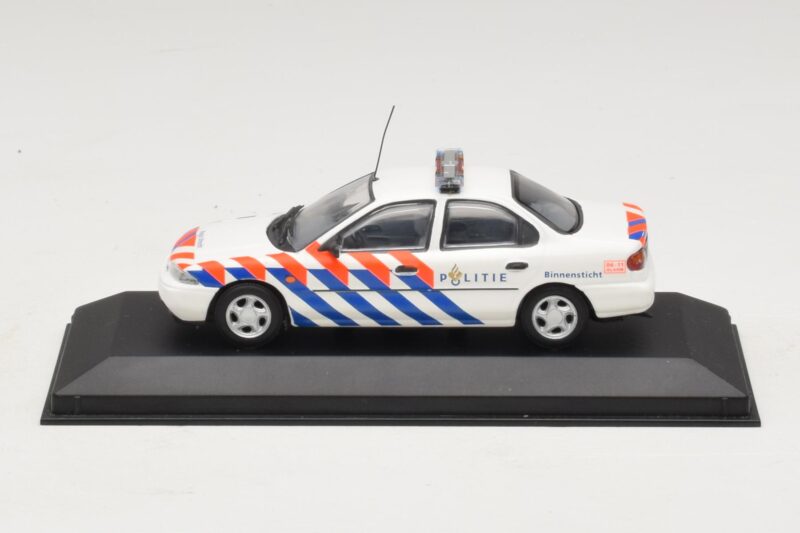 Ford Mondeo Mk1 Berlina Policía Minichamps 1:43 Ford Mondeo Mk1 Berlina Policía Minichamps 1:43 433082091 Metal