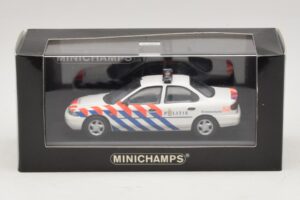 Ford Mondeo Mk1 Berlina Policía Minichamps 1:43 433082091 Metal - imagen 4 de 4