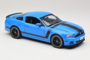 Ford Mustang Boss 302 S197 Azul Shelby Collectibles 1:18 25414S Metal - imagen 6 de 8